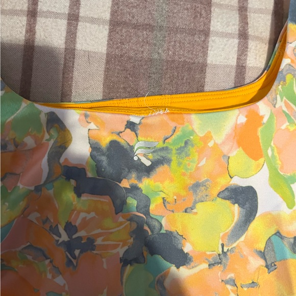 Fabletics Top - Picture 2 of 2